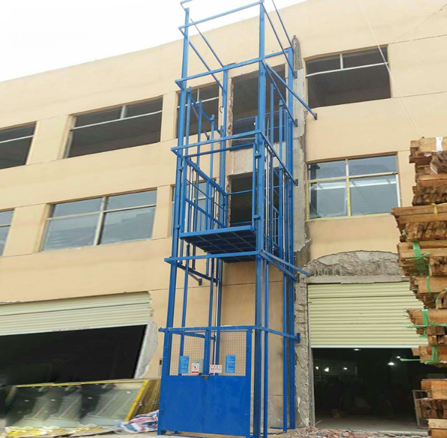 西湖建材厂室外物料提升